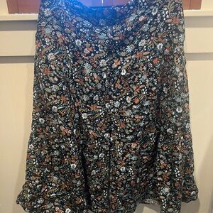 Old navy carpet skirt